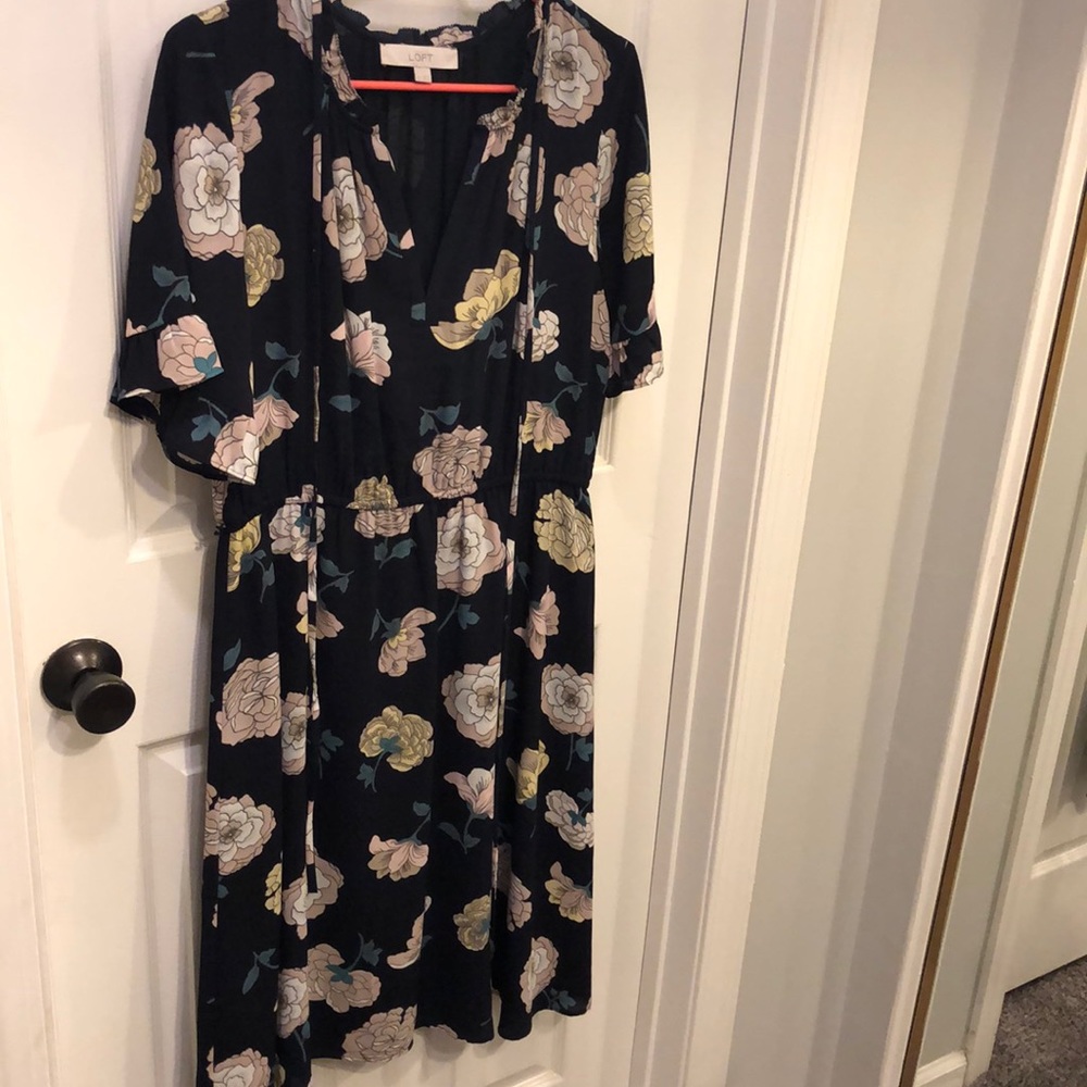 Loft dress black floral